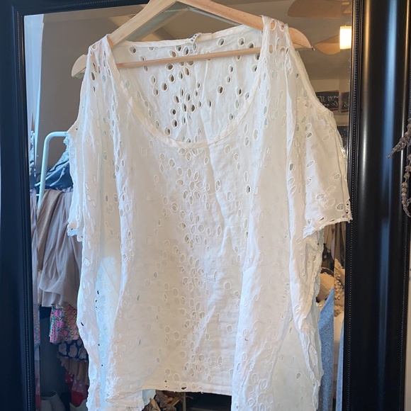 Roxy Eyelet Top - Picture 4 of 4